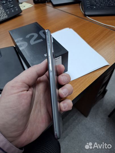 Samsung Galaxy S20, 8/128 ГБ