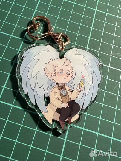 Брелки Don't hug me, l'm scared и Good Omens