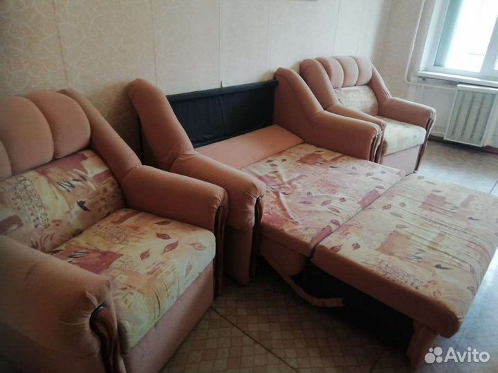 Диван-кровать бежевый