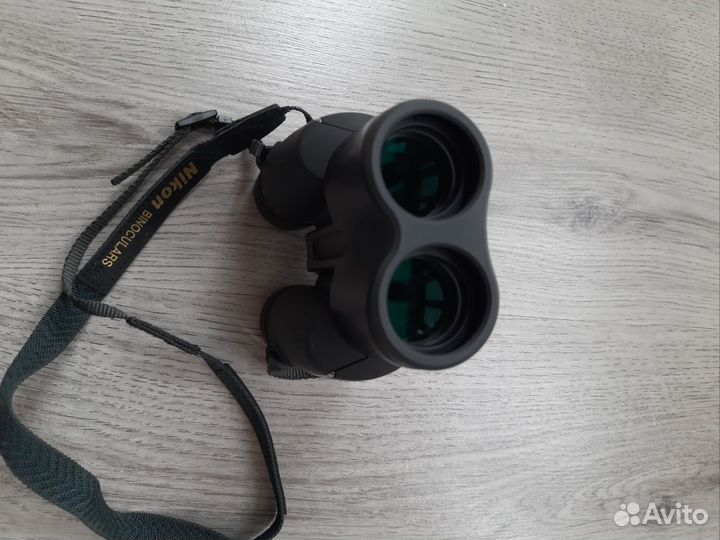 Бинокль Nikon
