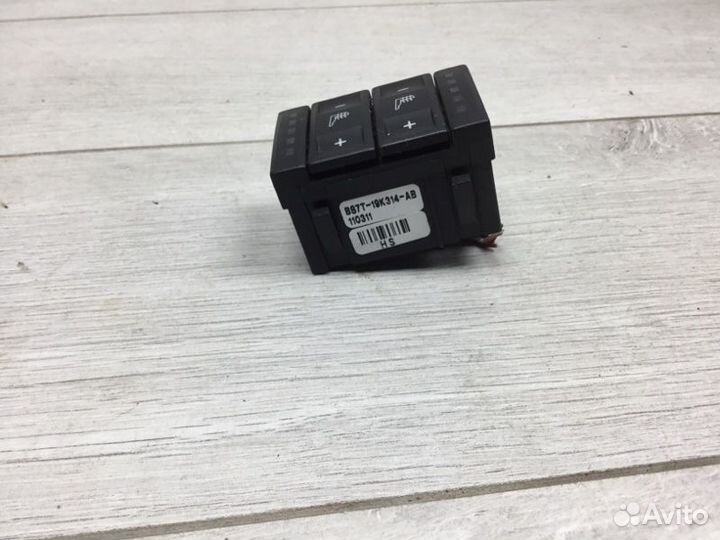 Кнопка обогрева сидений Ford S-Max минивэн ufwa