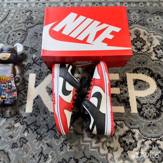 Кроссовки Nike Dunk Low Retro EMB