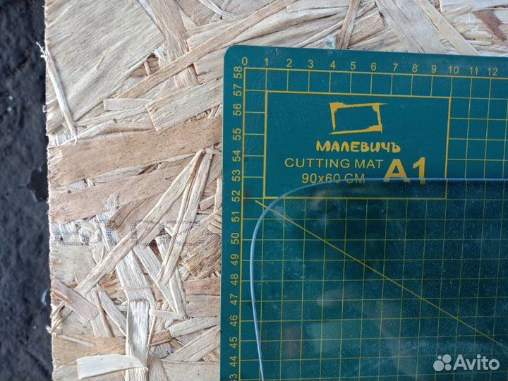 Стекло переднее правое Volkswagen Golf MK2