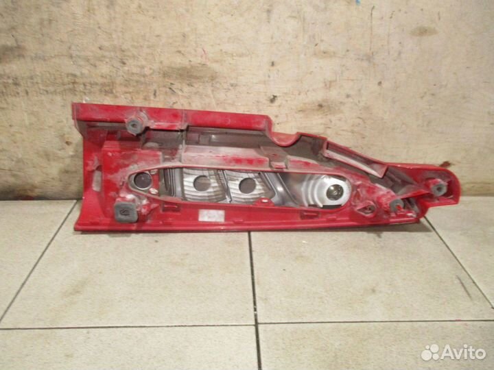 Фонарь задний левый Peugeot Partner 2