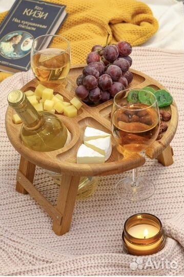 Винный столик на две персоны
