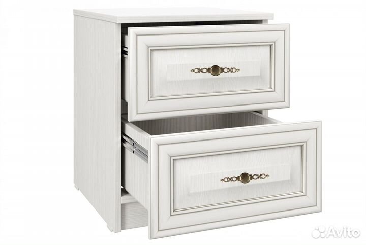 Тумба прикроватная в классическом стиле новая