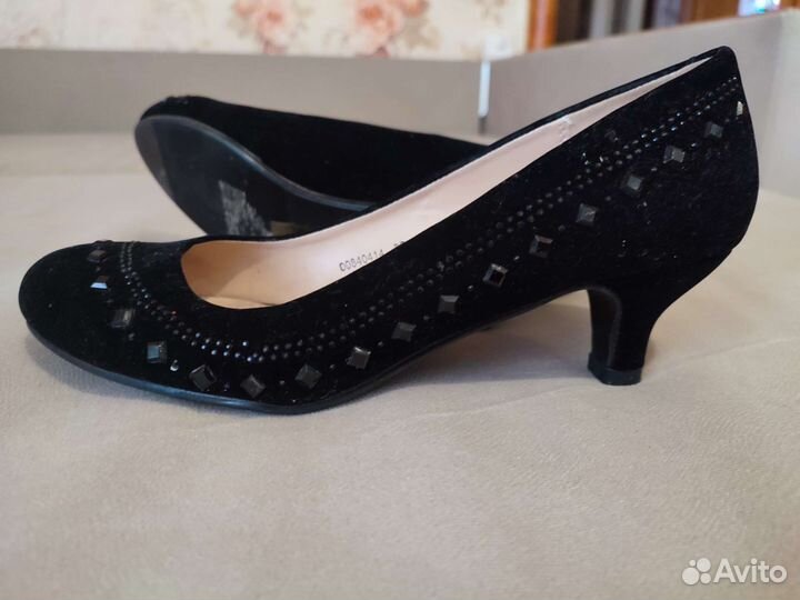 Туфли женские 38 размер черные