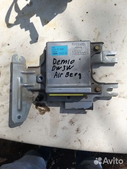 Блок управления airbag мазда демио dw3w