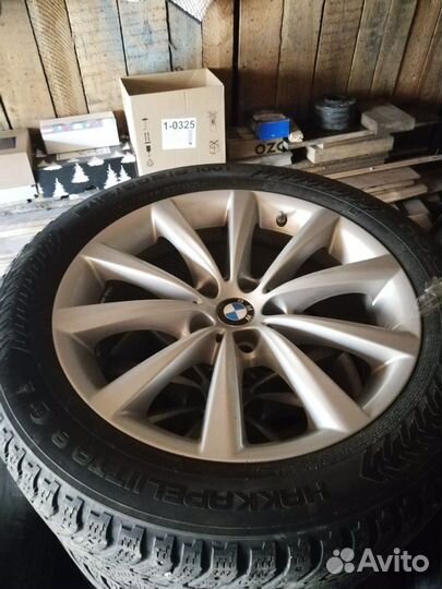 R18 Nokian Tyres Hakkapeliitta 8 245/50, PCD 5x112 DIA 66.6