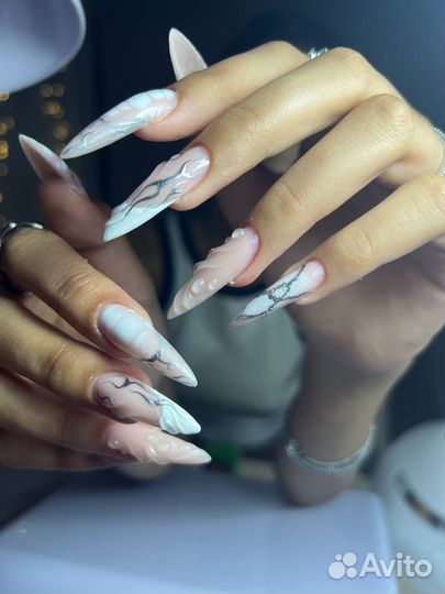 Наращивание ногтей на дому