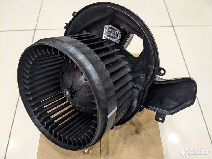 Мотор отопителя volvo XC90 / S60 / S80