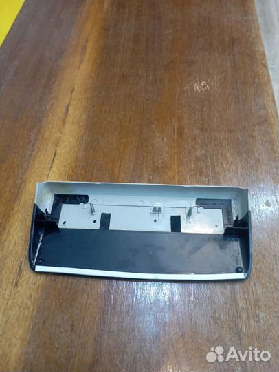 Продам крышку стоп-сигнала Пежо 407