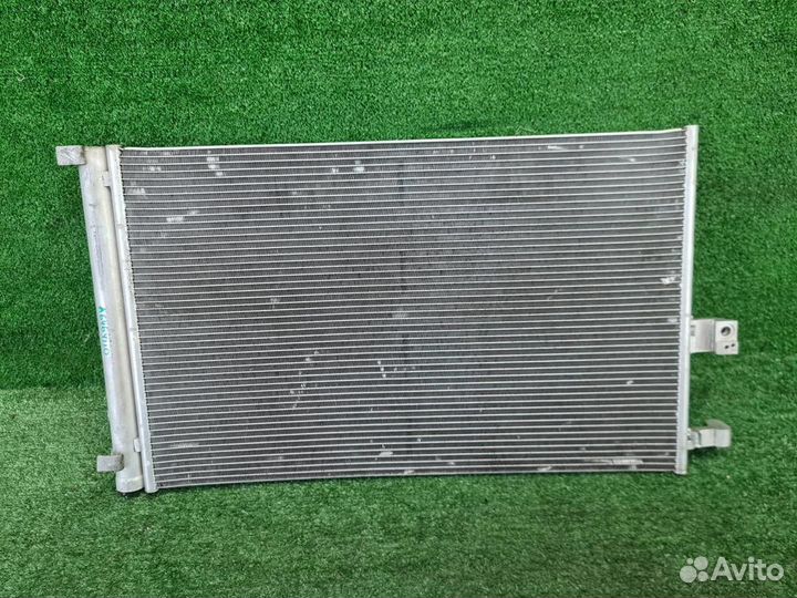 Радиатор кондиционера (конденсер) BMW X6