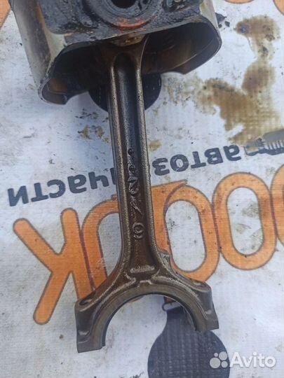 Шатун с поршнем QR20DE Nissan X-Trail T30