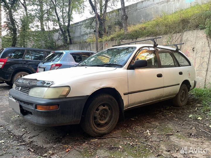 Toyota Corolla 1.5 AT, 1999, 297 000 км