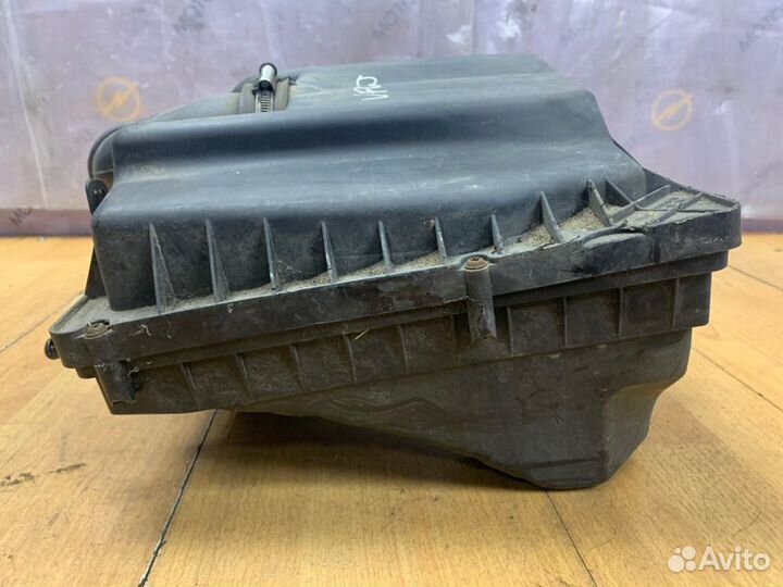 Корпус воздушного фильтра Opel Astra H Z16XER 2006