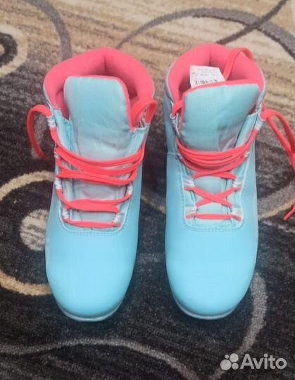 Лыжные ботинки spine