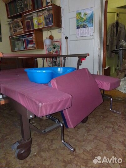 Кровать для лежачих больных бу