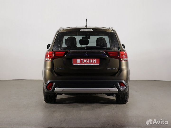 Mitsubishi Outlander 2.0 CVT, 2015, 110 000 км