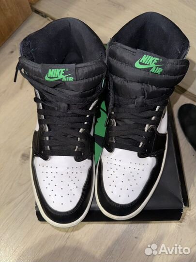 Nike air jordan 1 retro high green