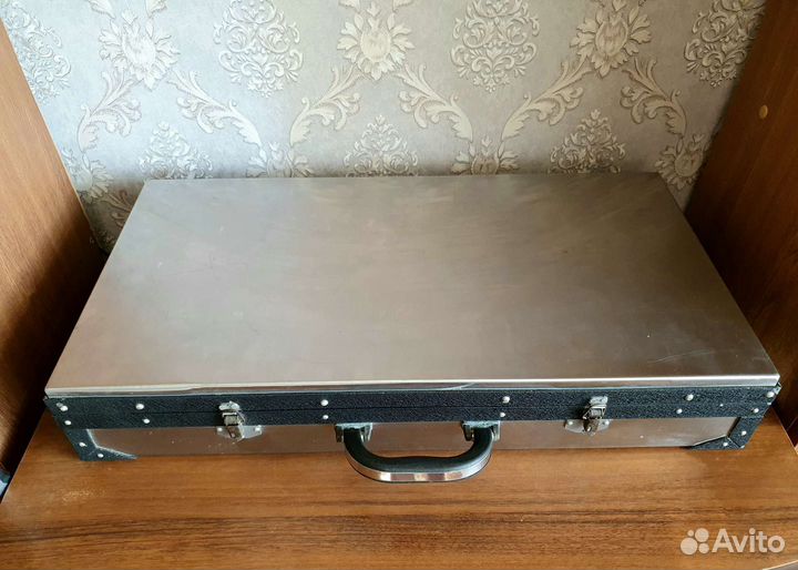 Кейс из нержавеющей стали