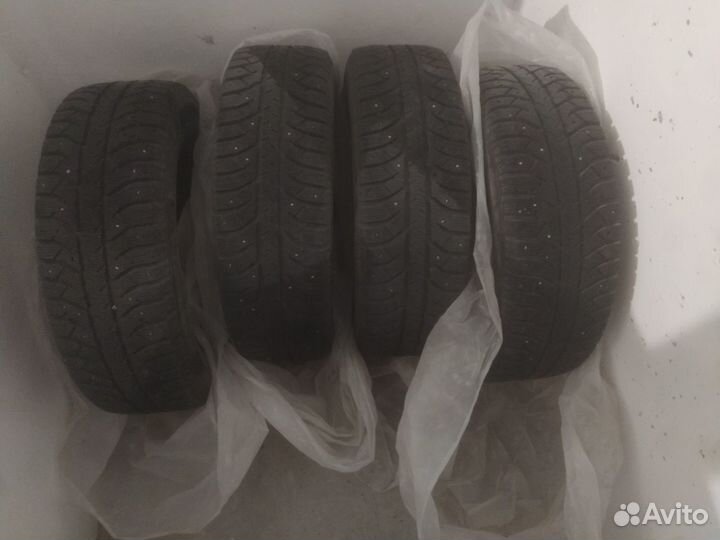 Bridgestone Ice Cruiser 7000S 185/65 R15 T