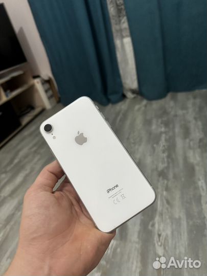 iPhone Xr, 64 ГБ