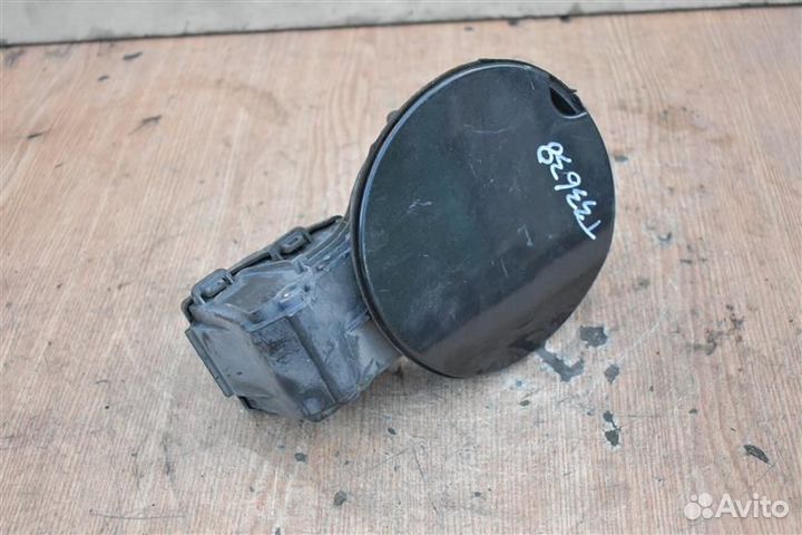 Лючок бензобака Renault Megane 3 хетчбек 5Д K9K