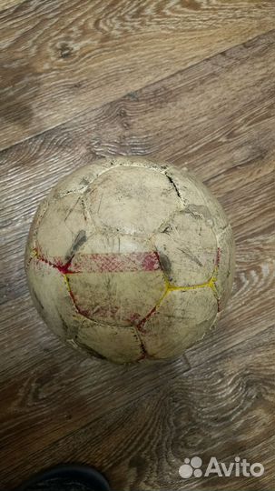 Футбольный мяч