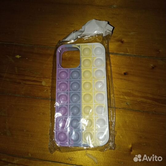 Чехол на iPhone 12