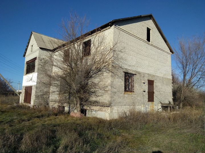 Дом 312,6 м² на участке 15 сот.