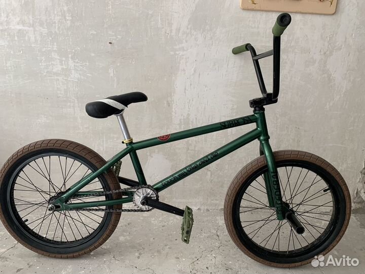 Трюковой велосипед BMX