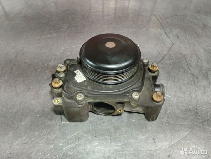 Помпа Mercedes C-Class W204 OM651 2.2 CDI 2014