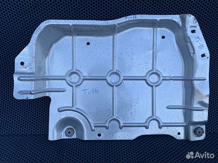 Экран тепловой глушителя VW Tiguan NF