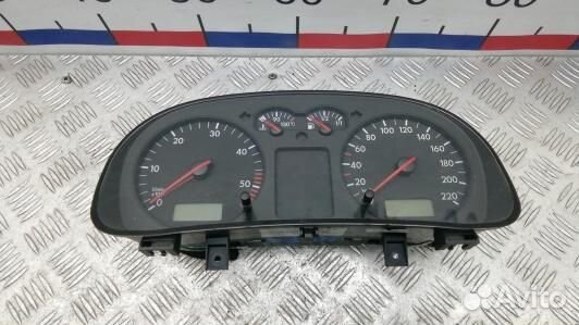 Щиток приборов volkswagen bora 1 (UBE09IT01)