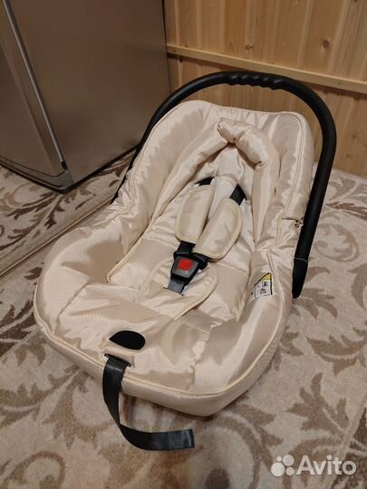 Автолюлька от 0 до 10 кг Karwala