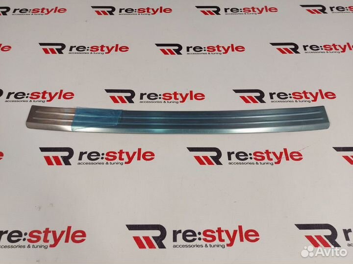 Накладка заднего бампера Toyota Camry 55 S2549