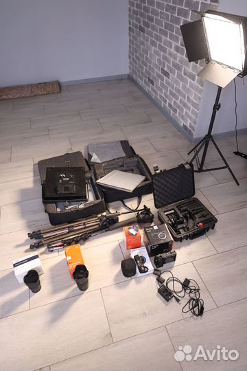 Sony alpha 6300 с отличным комлектом