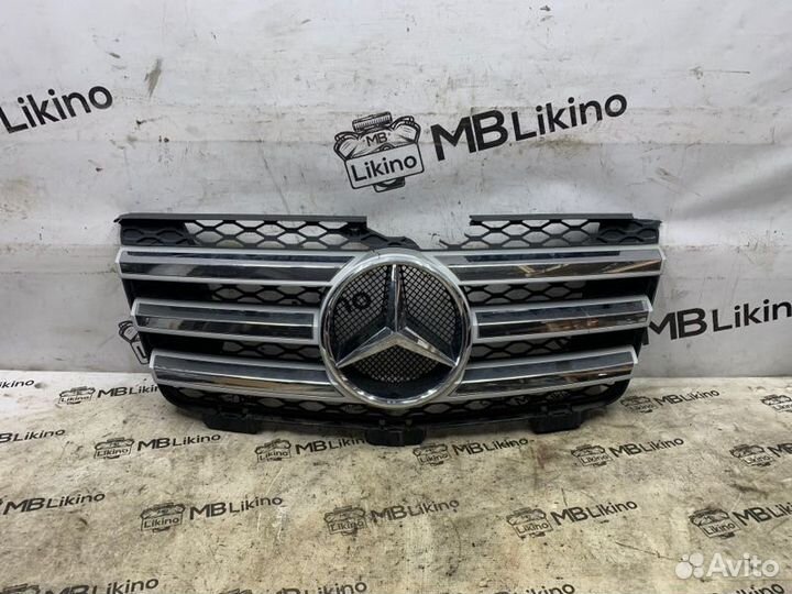 Решетка радиатора Mercedes Gl X164