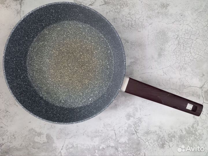 Сковорода 28 см