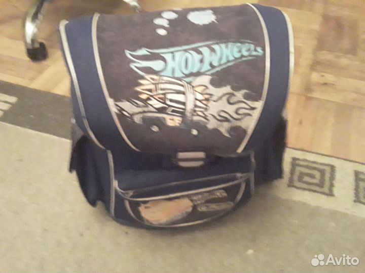 Портфель школьный