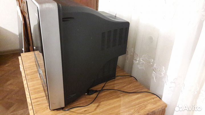 Телевизоры 2шт, LG 3500, erisson 2000