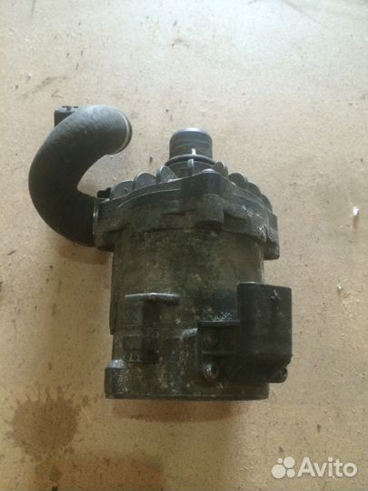 Помпа BMW 7 series F01