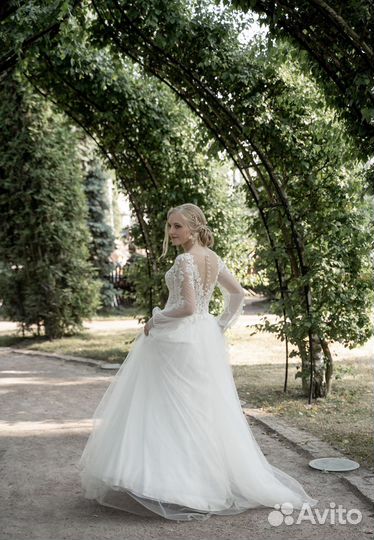 Свадебное платье