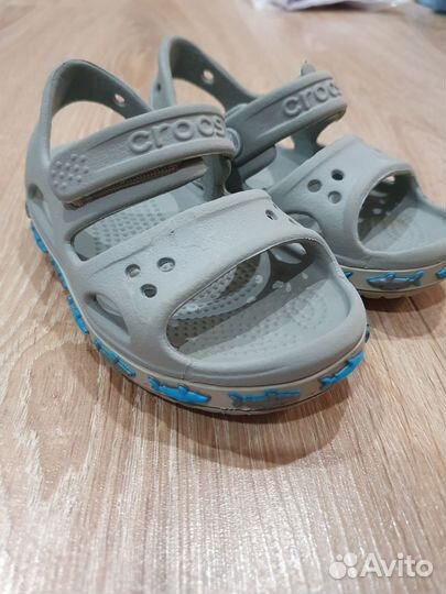 Сандали crocs c7