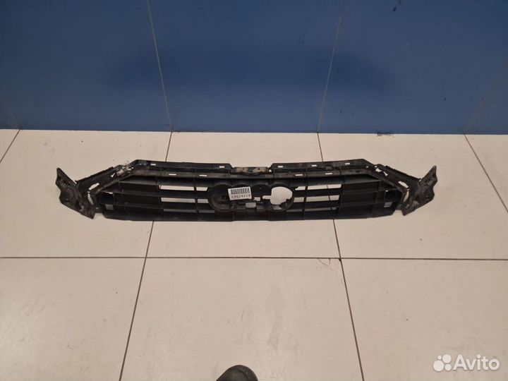 Кронштейн решетки радиатора Audi A6 S6 C8 2018