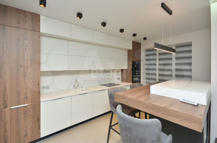 2-к. квартира, 55 м², 8/9 эт.
