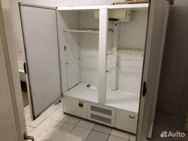 Холдильный шкаф 