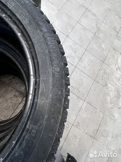 Gislaved Nord Frost 200 235/50 R18