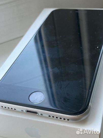 iPhone SE (2020), 64 ГБ